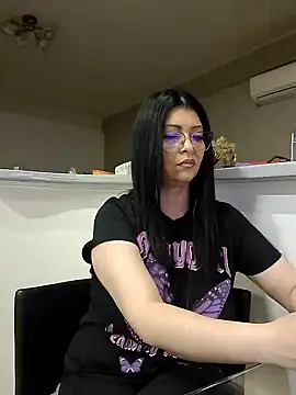 Milf Abigail online show from 13, 3, 2025