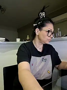 Milf Abigail online show from 25, 9, 2025