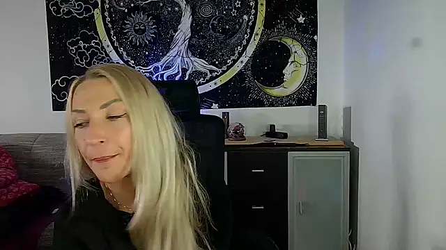 Snapshot of SexxyLiviaa chatting on 15, 6, 2026 SexxyLiviaa online show from 15, 6, 2026