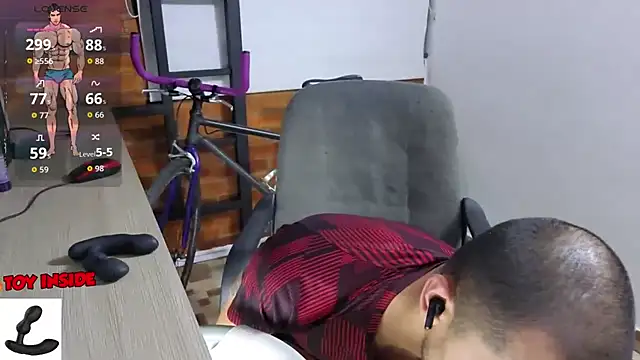 Snapshot of Marck_Muscle chatting on 10, 9, 2025 Marck Muscle online show from 10, 9, 2025