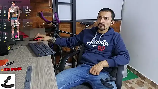 Snapshot of Marck_Muscle chatting on 5, 10, 2025 Marck Muscle online show from 5, 10, 2025