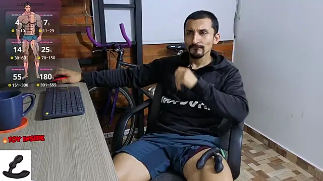 Snapshot of Marck_Muscle chatting on 11, 10, 2025 Marck Muscle online show from 11, 10, 2025