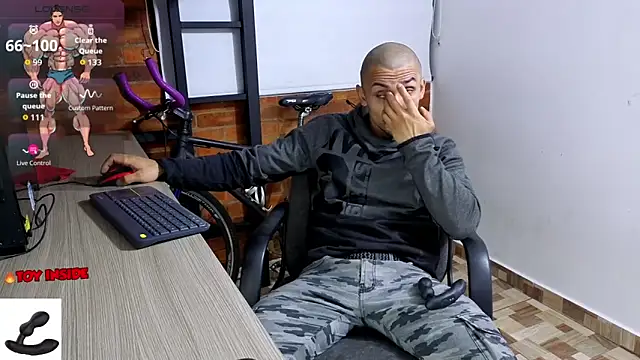 Snapshot of Marck_Muscle chatting on 23, 11, 2025 Marck Muscle online show from 23, 11, 2025