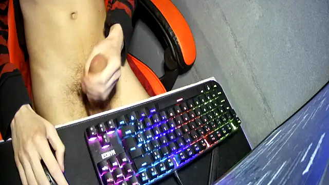 hotteen18cm online show from 10, 10, 2025