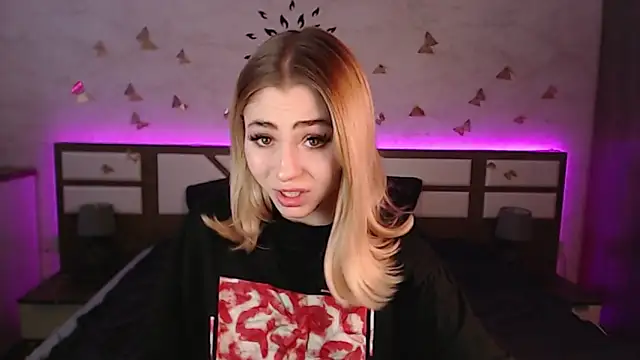 Tessa Walker online show from 3, 2, 2025