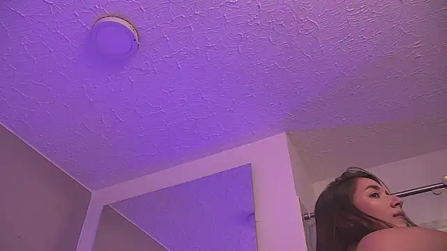 Lilly Peach22 online show from 5, 12, 2024