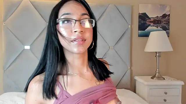 AbrilBrent online show from 8, 3, 2025