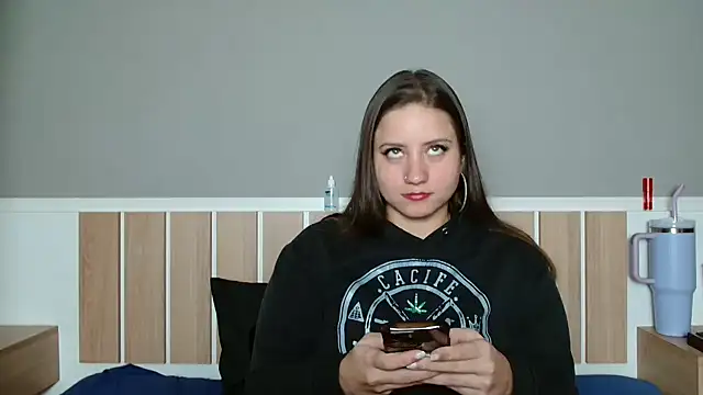 520 Loirex 741 online show from 12, 10, 2025