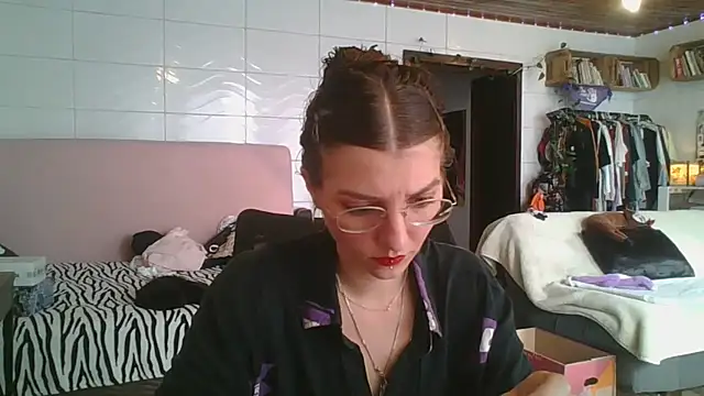 SweetyBabyDemon online show from 1, 10, 2025