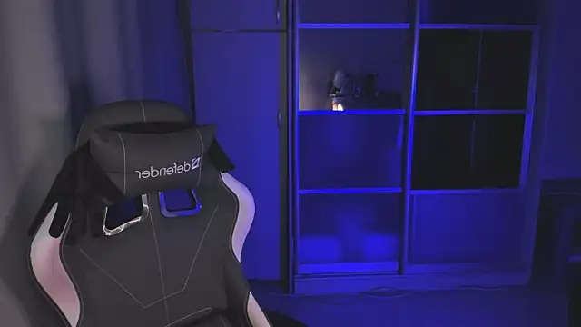 Snapshot of Christy_Calypso chatting on 16, 12, 2025 Christy Calypso online show from 16, 12, 2025