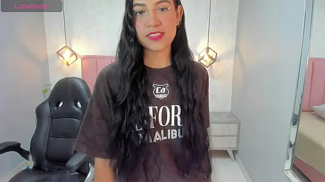 chelsyquinn online show from 4, 12, 2025