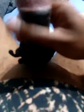 Snapshot of Luce1997 chatting on 28, 10, 2025 Luce1997 online show from 28, 10, 2025