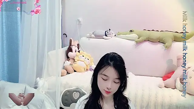 Snapshot of AKiKi711 chatting on 18, 1, 2025 AKiKi711 online show from 18, 1, 2025