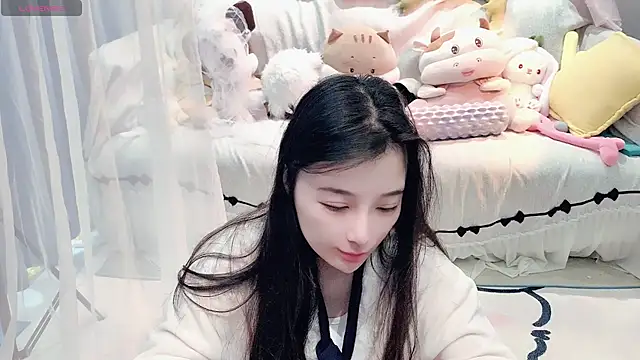 AKiKi711 online show from 5, 3, 2026