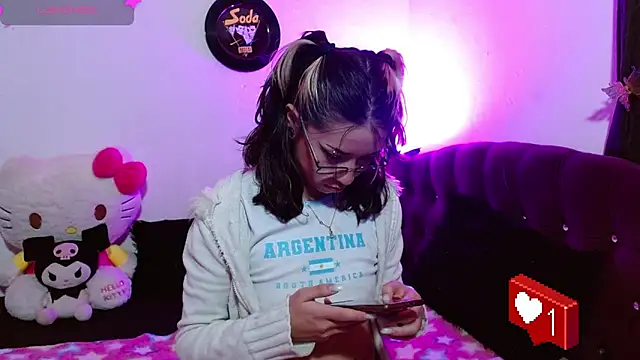 squirt charlott online show from 31, 1, 2025