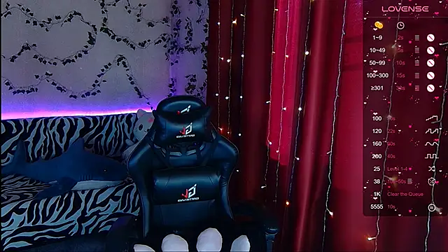 Sidney blush online show from 13, 3, 2025