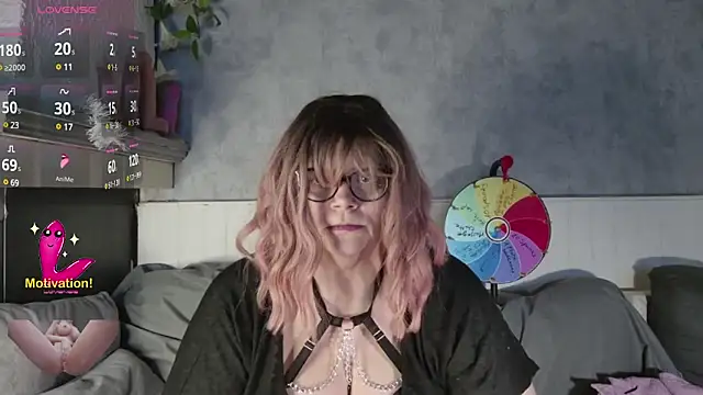 Lola-squirt online show from 6, 1, 2025