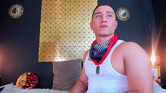 Snapshot of francesco_evan chatting on 4, 1, 2025 francesco evan online show from 4, 1, 2025