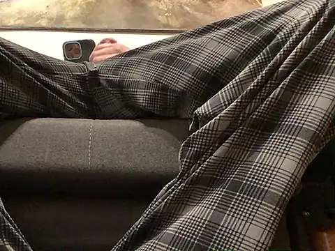 Snapshot of Hebrewhammers42 chatting on 1, 1, 2025 Hebrewhammers42 online show from 1, 1, 2025