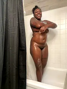 Snapshot of XxMidnightEssencexX chatting on 24, 11, 2025 XxMidnightEssencexX online show from 24, 11, 2025