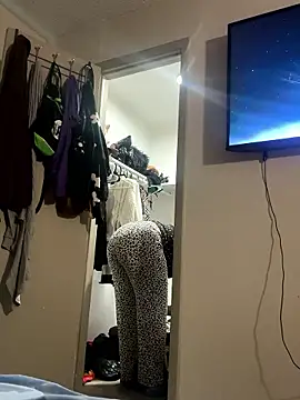 Snapshot of XxMidnightEssencexX chatting on 12, 1, 2026 XxMidnightEssencexX online show from 12, 1, 2026