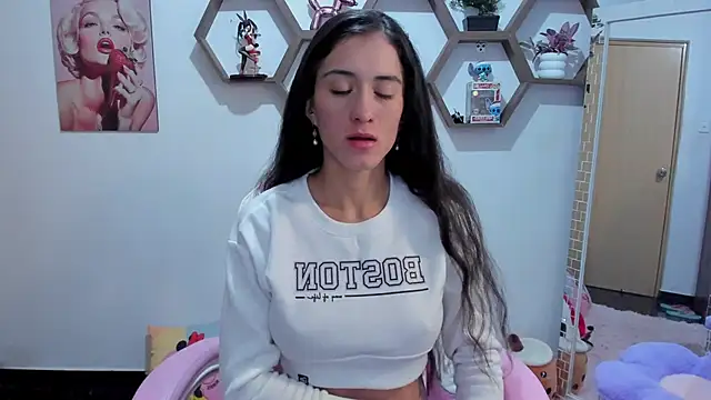 SharonSander online show from 12, 2, 2025