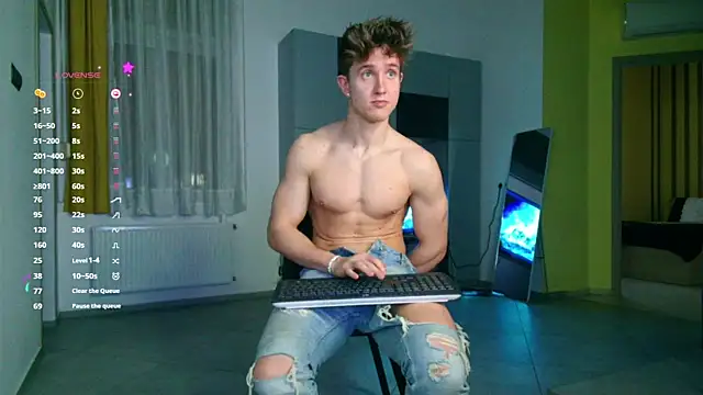 ChristianLevine  online show from 30, 10, 2025