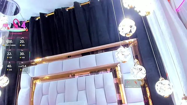 SarayRoyse online show from 8, 11, 2025