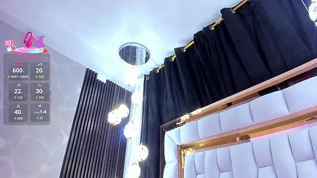 SarayRoyse online show from 1, 12, 2025