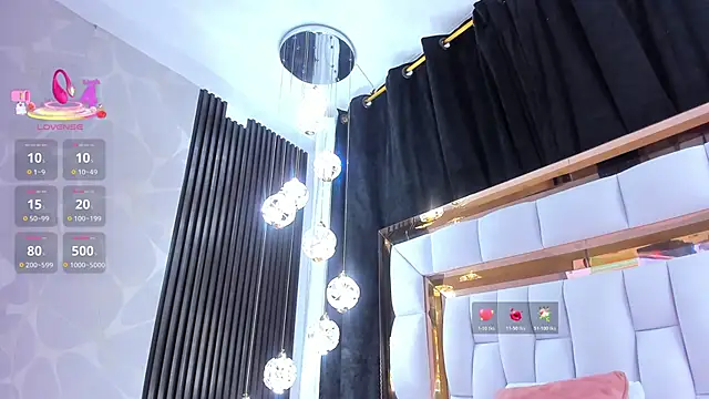 SarayRoyse online show from 28, 2, 2026