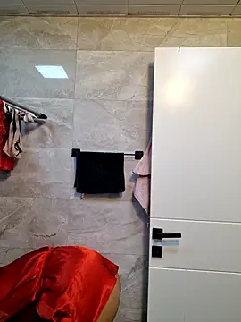 Esmertarcinim online show from 8, 3, 2025