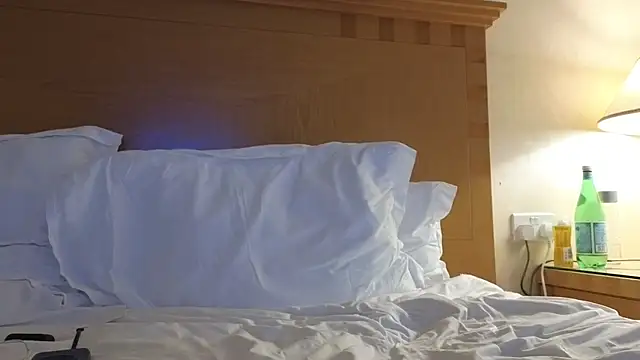 Mr-and-Mrs-Smith online show from 3, 2, 2025