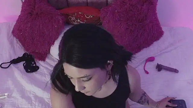 Snapshot of Evelynn chatting on 22, 1, 2025 Evelynn online show from 22, 1, 2025