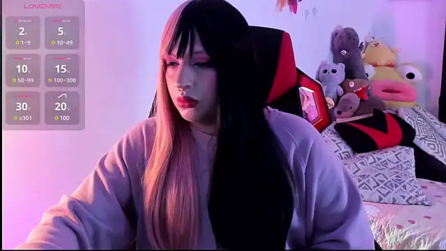 Snapshot of _Skie_ chatting on 7, 2, 2025 Skie online show from 7, 2, 2025