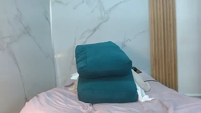 mollyguns online show from 19, 9, 2025