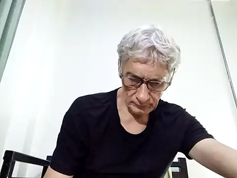 BIGUNCUTHARDCOCK online show from 18, 3, 2025