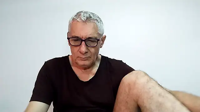 BIGUNCUTHARDCOCK online show from 10, 4, 2026