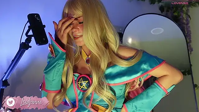 Snapshot of loIijanne chatting on 7, 10, 2025 loIijanne online show from 7, 10, 2025