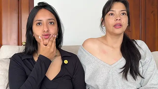 2SummerLove1 online show from 25, 10, 2025