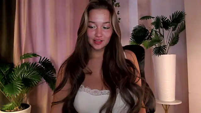 Snapshot of Milk_Bunny chatting on 26, 2, 2025 Milk Bunny online show from 26, 2, 2025