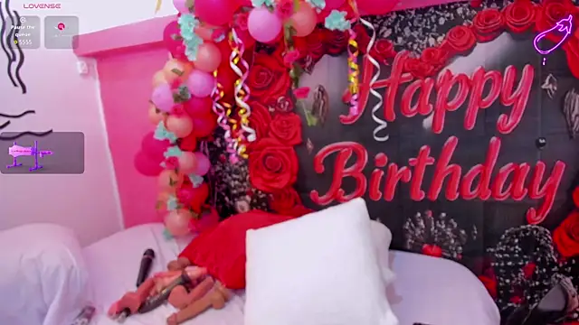 charlotte-11 online show from 8, 9, 2025