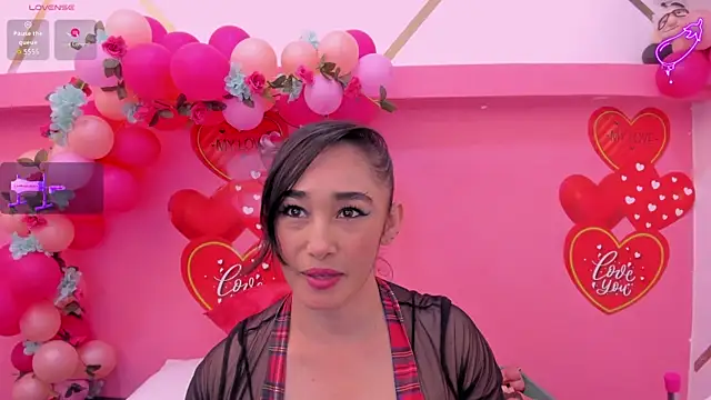 charlotte-11 online show from 11, 9, 2025