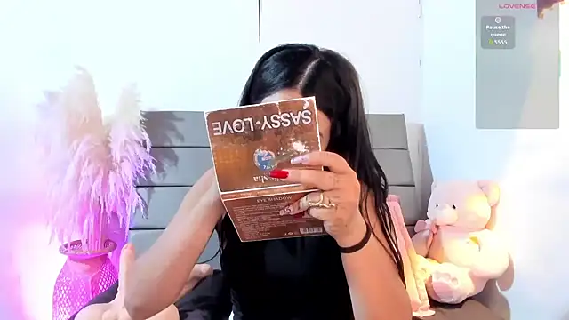 Julieta Coopeer  online show from 16, 3, 2026