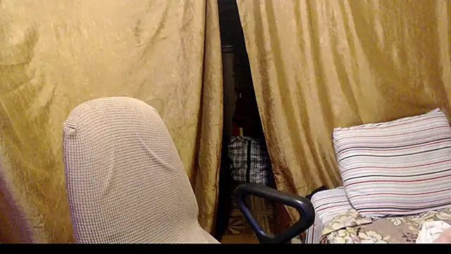  Estelitta 5 online show from 10, 10, 2025