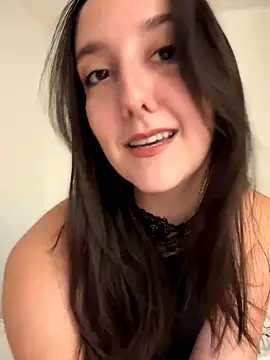 Snapshot of _Juliette chatting on 8, 10, 2025 Juliette online show from 8, 10, 2025