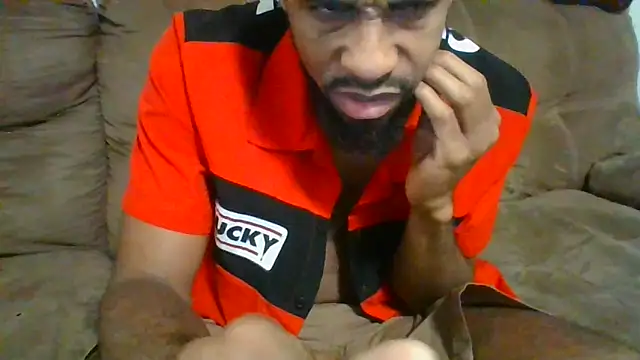 Snapshot of ExoticVibes69 chatting on 11, 11, 2025 ExoticVibes69 online show from 11, 11, 2025