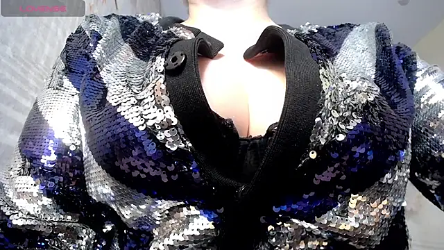 Snapshot of BlondeBrilliant7 chatting on 27, 12, 2024 BlondeBrilliant7 online show from 27, 12, 2024