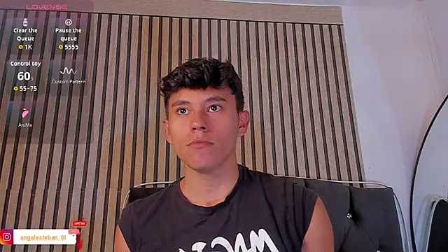 Angel esteban fx online show from 2, 7, 2026