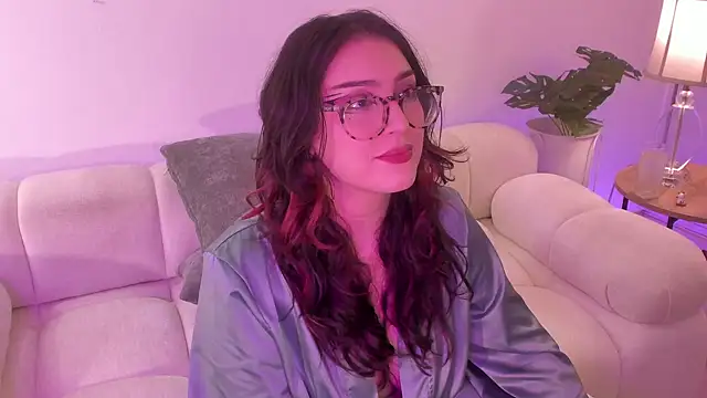 Snapshot of freya_bella_ chatting on 6, 12, 2024 freya bella online show from 6, 12, 2024