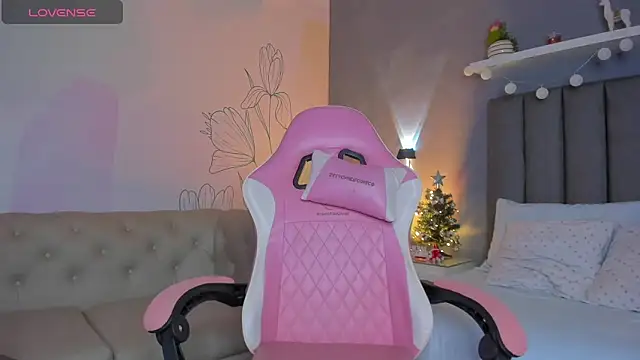 atenea jones online show from 18, 12, 2025